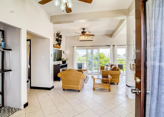 A203 @ Mara Laguna Apartamento